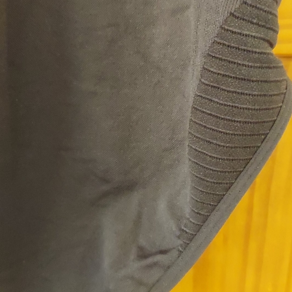 Nike - Picture 8 of 15